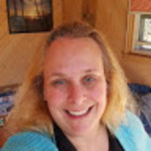 Meet your Posher, Nadean